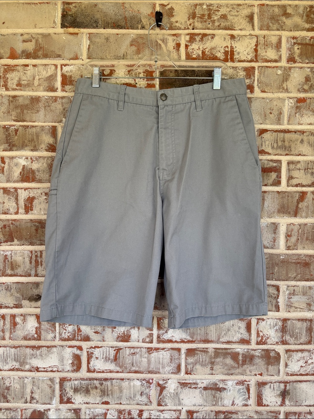 Volcom Men's Flat Front Gray Casual Shorts